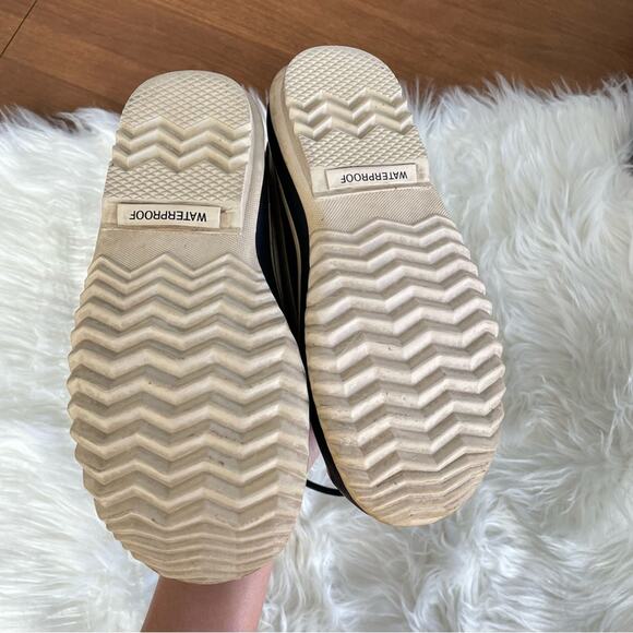 Sorel | Women’s Black Joan of Arctic Faux Fur Snow Boots Suede Lace-Up Winter 6 - Picture 6 of 9